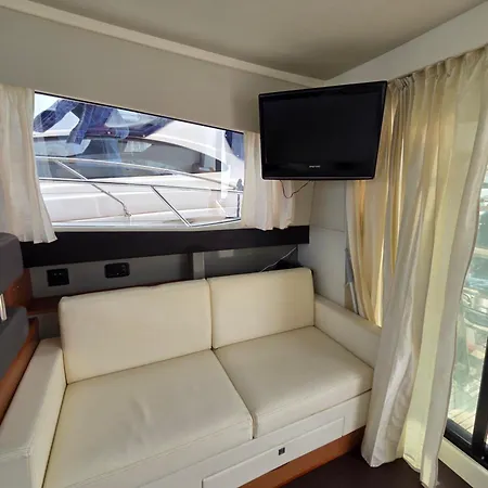 Bateau-hôtel Vedette Kefi Prestige 350 Fly