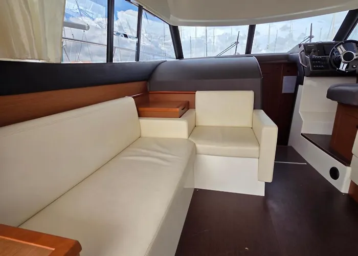 Vedette Kefi Prestige 350 Fly Bateau-hôtel