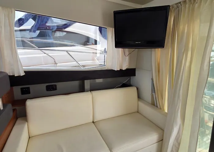 Bateau-hôtel Vedette Kefi Prestige 350 Fly