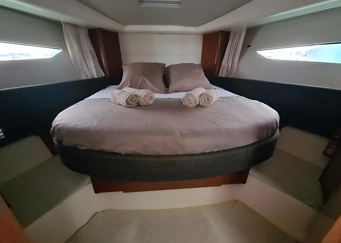 Bateau-hôtel Vedette Kefi Prestige 350 Fly *